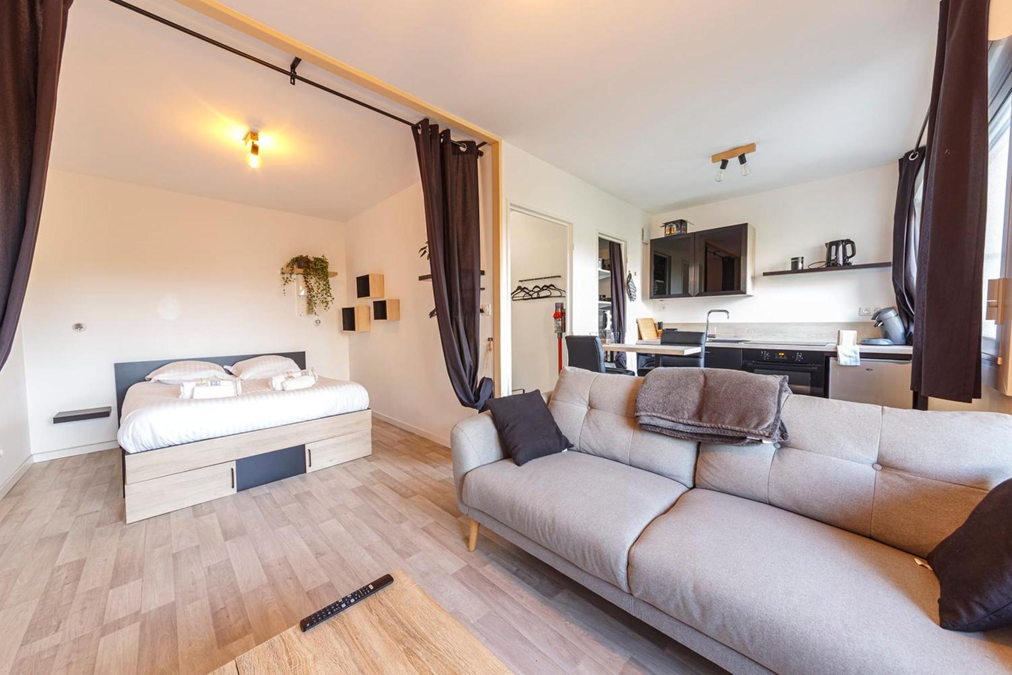Apartmán L'Oriole Wifi Parking Angers Exteriér fotografie